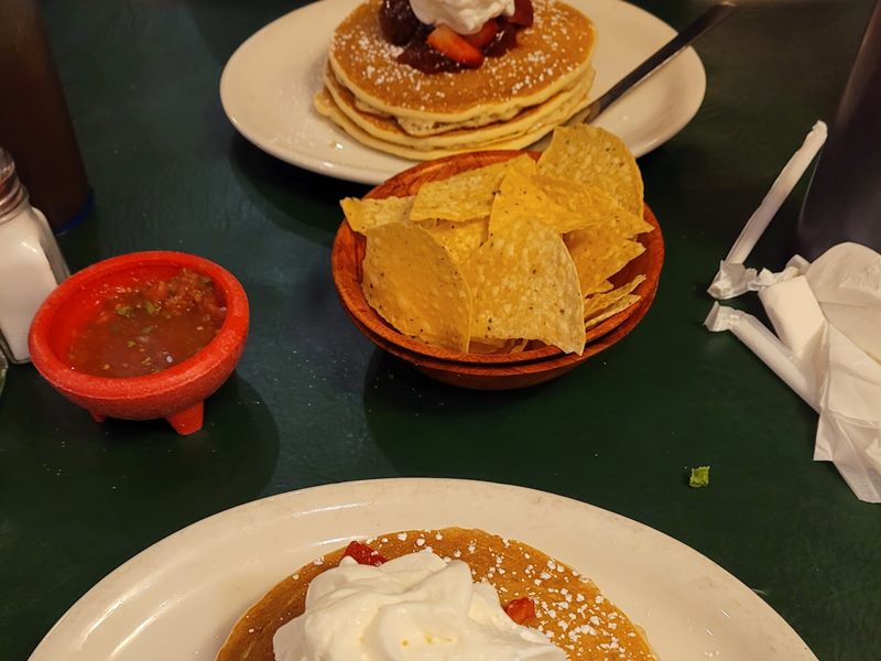 Piedras Negras De Noche food